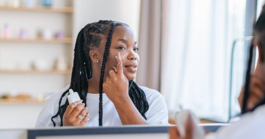 Glow Naturally: Best Skincare Ingredients for Oily and Acne-Prone Skin