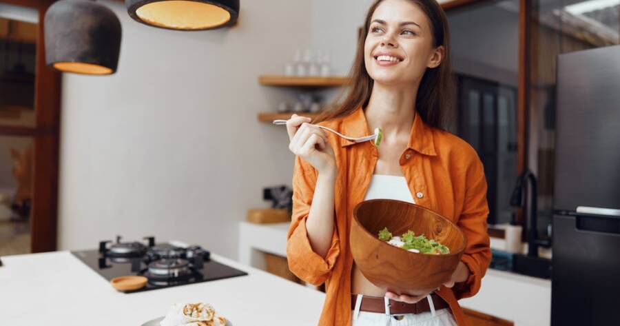 How To Stay Full Longer: Foods That Curb Hunger Naturally